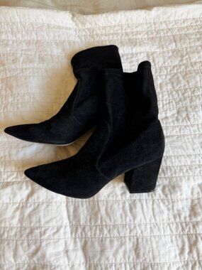 Stuart Weitzman Black Suede Heel Booties size 11b
